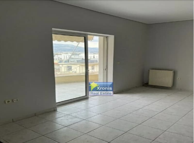 Apartment in Center, Metamorfosi — Photo 2 of 11