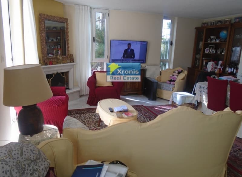 Apartment in Polidroso, Chalandri — Photo 2 of 21