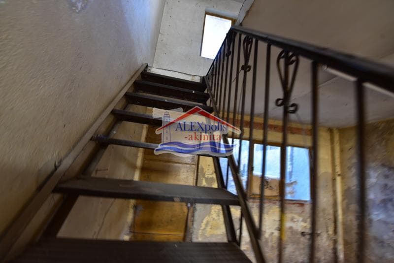 Retail Store in Center, Didimoticho — Photo 5 of 9