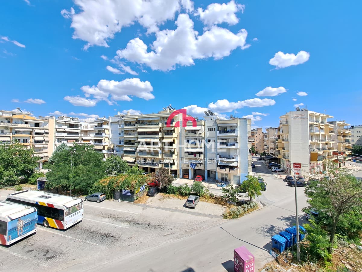Apartment in Nikopoli, Stavroupoli — Photo 1 of 15