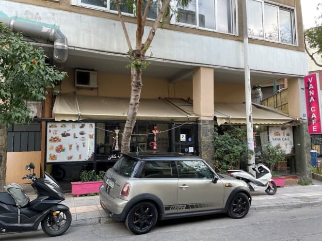 Κατάστημα στην Πλατεία Κουμουνδούρου, Κέντρο — Φωτογραφία 2 από 6