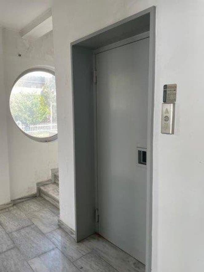 Κατάστημα στην Καρέας, Βύρωνας — Φωτογραφία 19 από 21