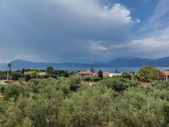 Μονοκατοικία στην Αραχωβίτικα, Ρίο — Φωτογραφία 13 από 19