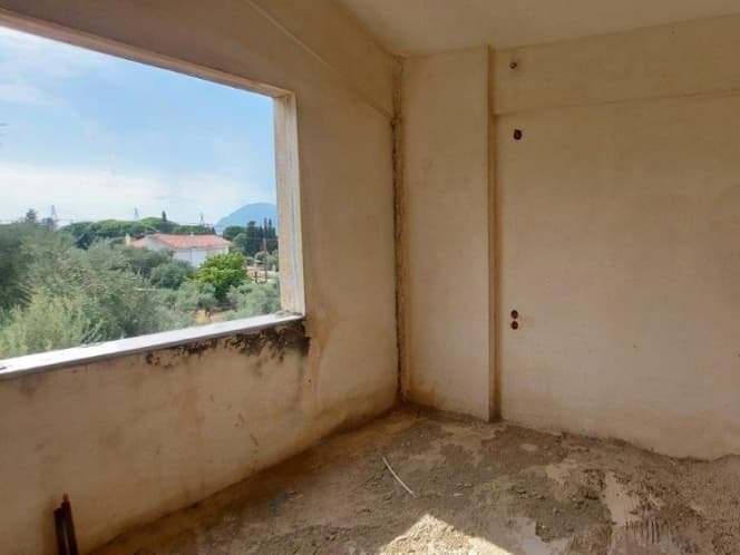 Μονοκατοικία στην Αραχωβίτικα, Ρίο — Φωτογραφία 17 από 19