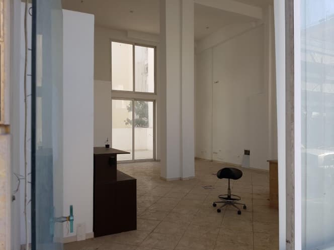 Κατάστημα στην Άγιος Γεώργιος, Νίκαια — Φωτογραφία 3 από 4