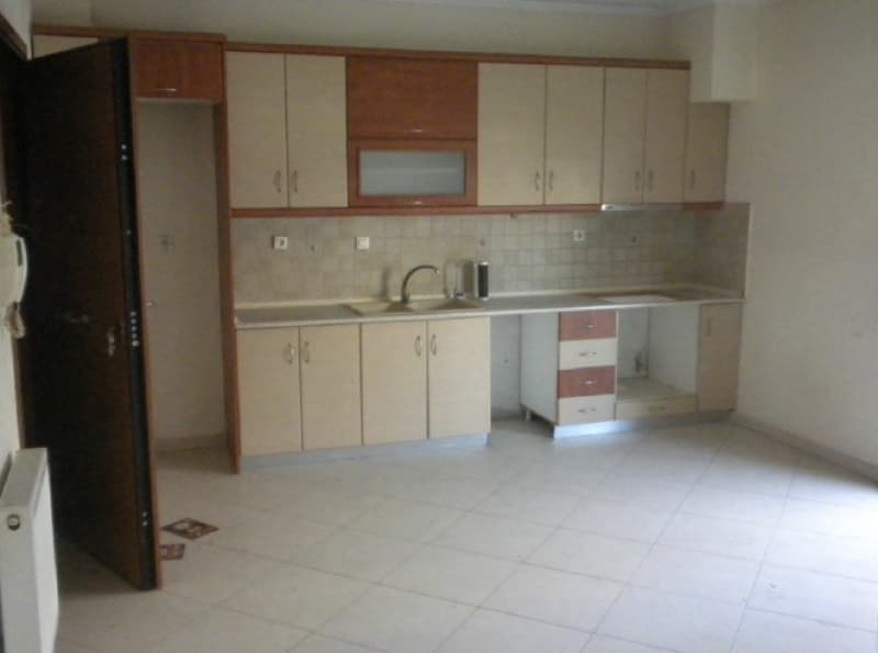 Apartment in Pylaiotika, Pylea — Photo 2 of 6