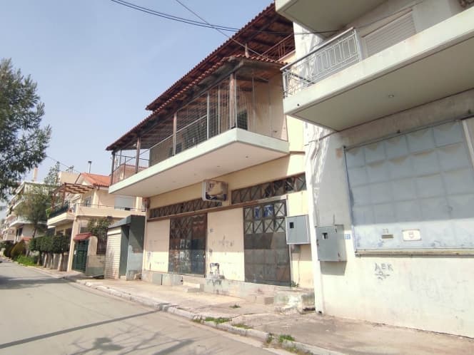 Βιομηχανικός Χώρος στην Πυργούθι, Αχαρνές — Φωτογραφία 9 από 10
