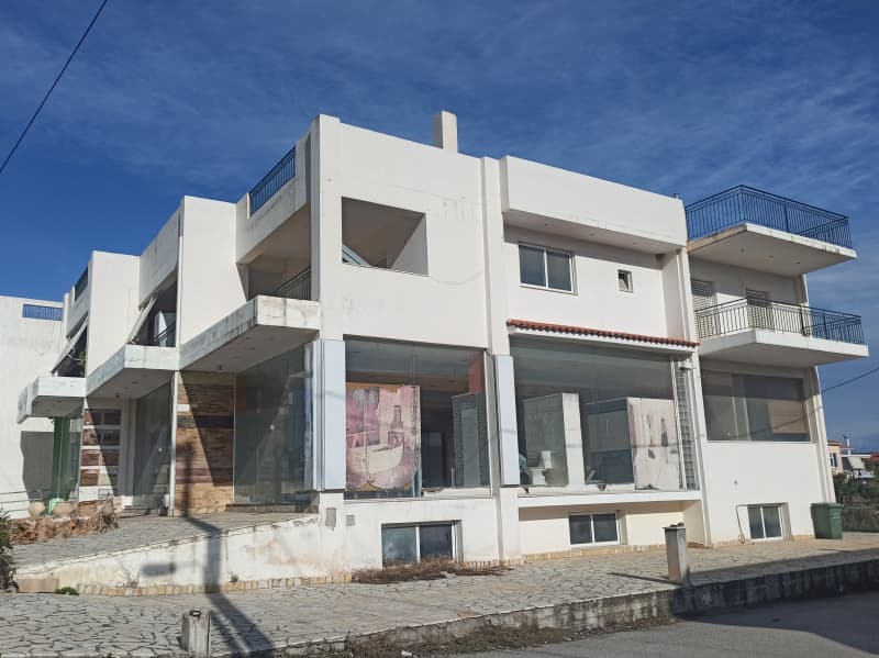 Κατάστημα στην Κράθιο, Αιγείρα — Φωτογραφία 2 από 4