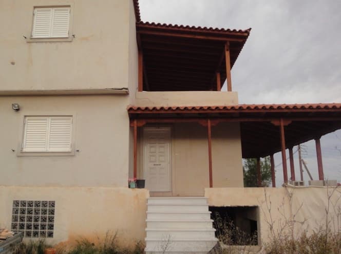 House in Prasinos Lofos, Vravrona — Photo 1 of 18