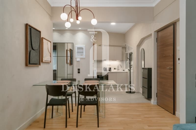 Apartment in Megala Sxoinia B, Exarchia - Neapoli — Photo 3 of 26