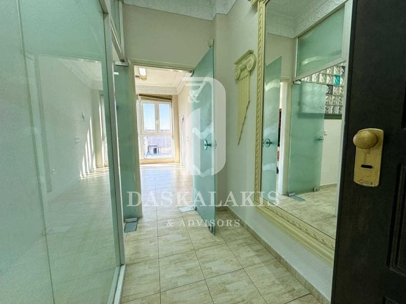 Γραφείο στην Πλατεία Κάνιγγος, Εξάρχεια - Νεάπολη — Φωτογραφία 2 από 7