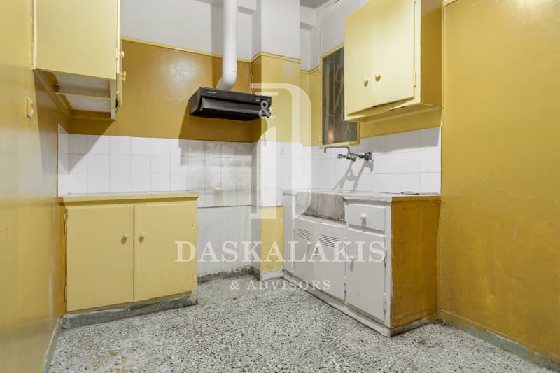 Apartment in Neo Pagkrati, Vironas — Photo 15 of 16