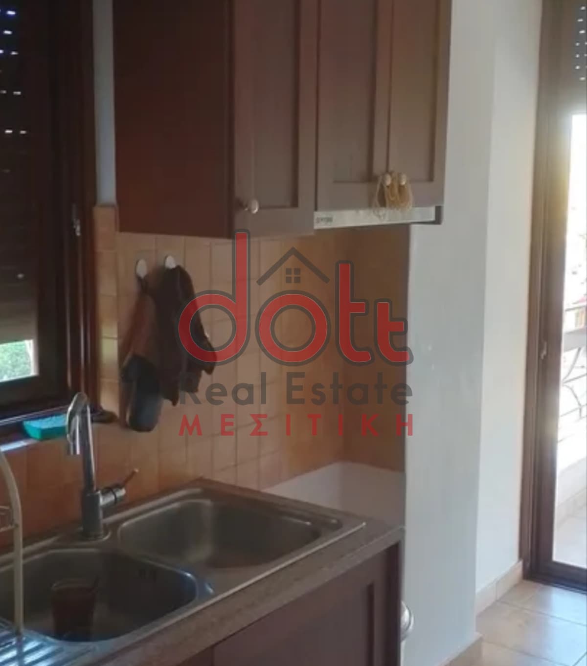 Apartment in Agios Antonios, Peristeri — Photo 2 of 6