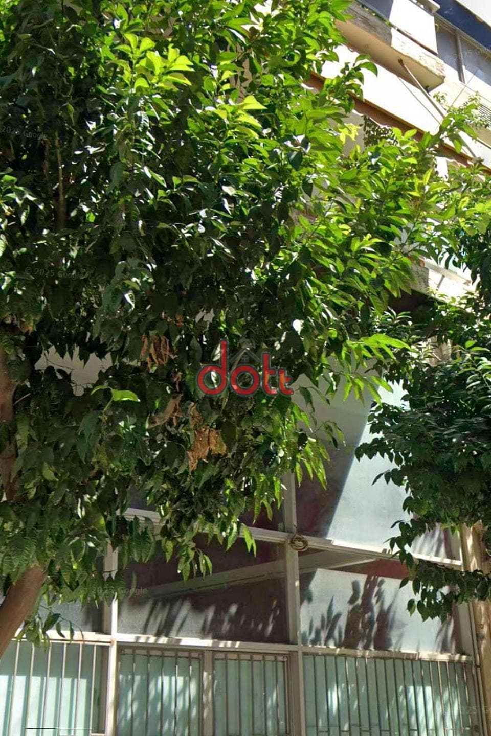 Κατάστημα στην Πλατεία Δαβάκη, Καλλιθέα — Φωτογραφία 2 από 2