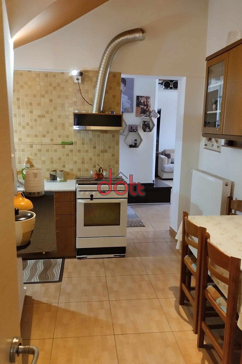 House in Lofos Axiomatikon, Peristeri — Photo 3 of 15