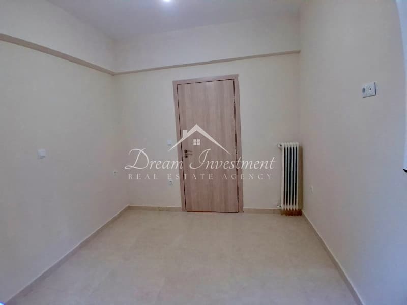 Apartment in Agia Sofia, Piraeus — Photo 2 of 11