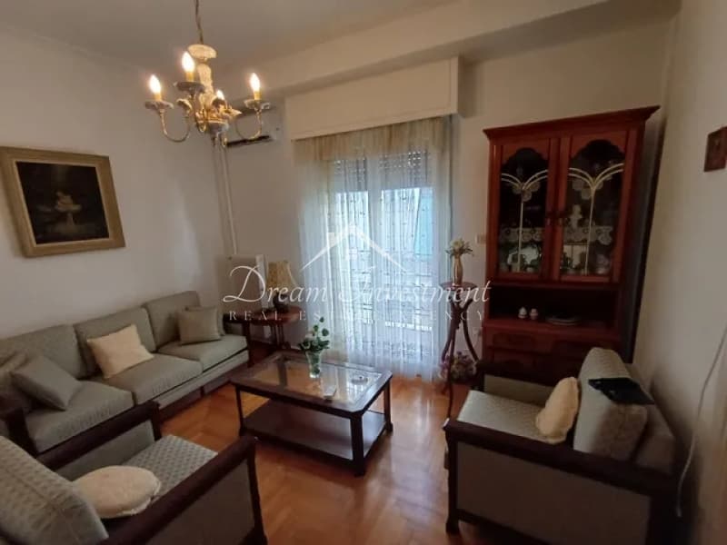 Apartment in Neo Pagkrati, Vironas — Photo 1 of 16