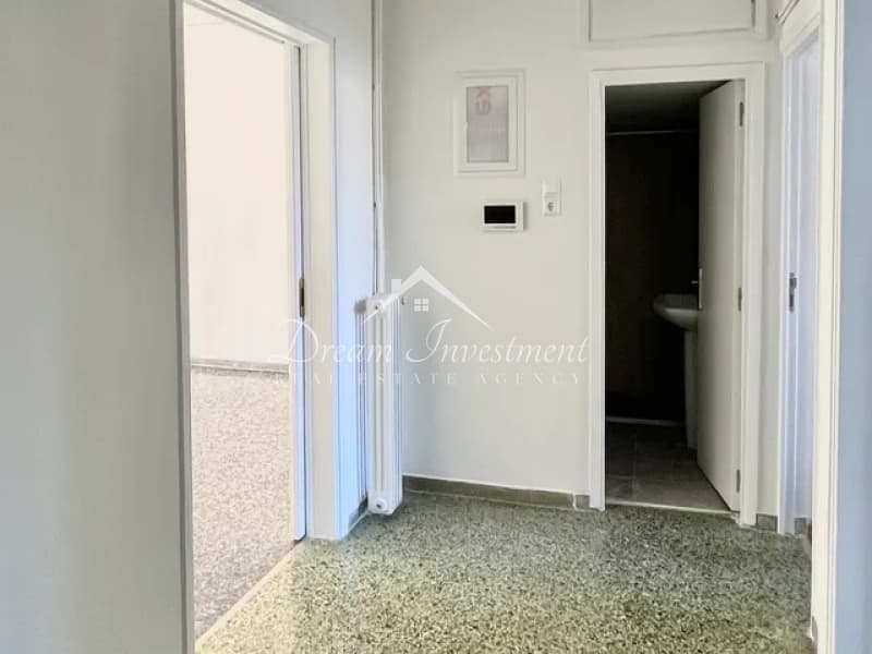 Apartment in Freattida, Piraeus — Photo 2 of 6
