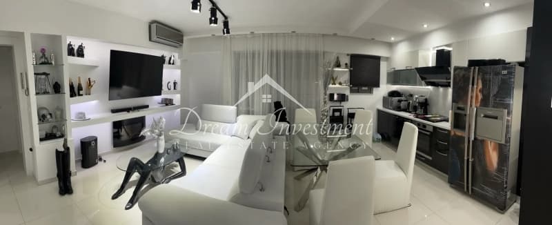 Apartment in Mitropoli, Piraeus — Photo 2 of 7