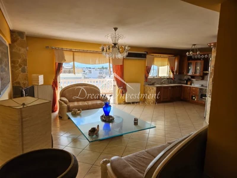 Apartment in Sepolia, Sepolia - Skouze — Photo 1 of 18