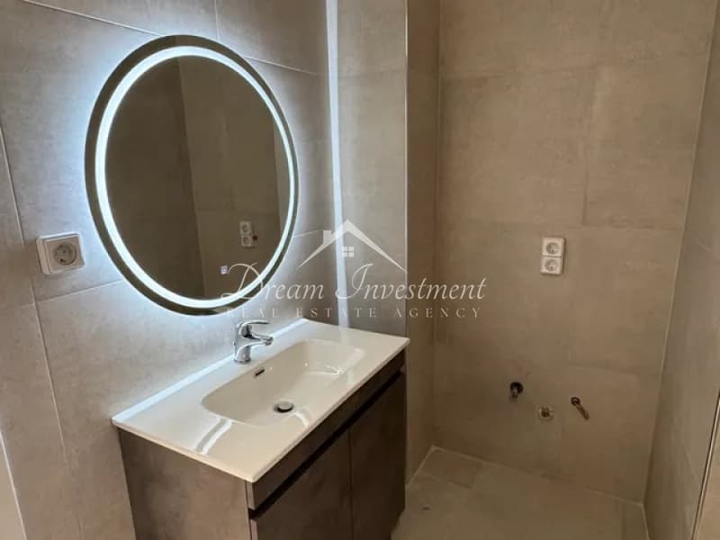 Apartment in Platia Koumoundourou, Kentro — Photo 10 of 12