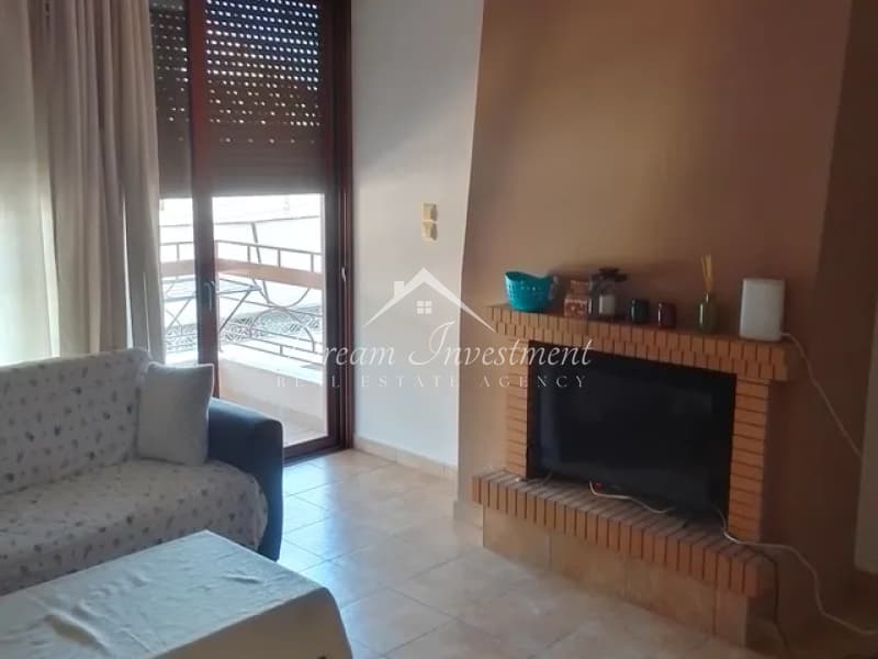 Apartment in Nea Sepolia, Peristeri — Photo 1 of 9