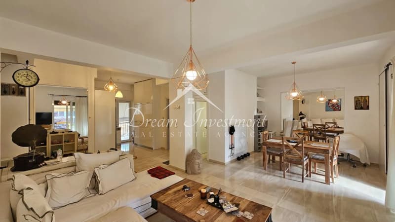 Apartment in Floisvos, Palaio Faliro — Photo 1 of 20