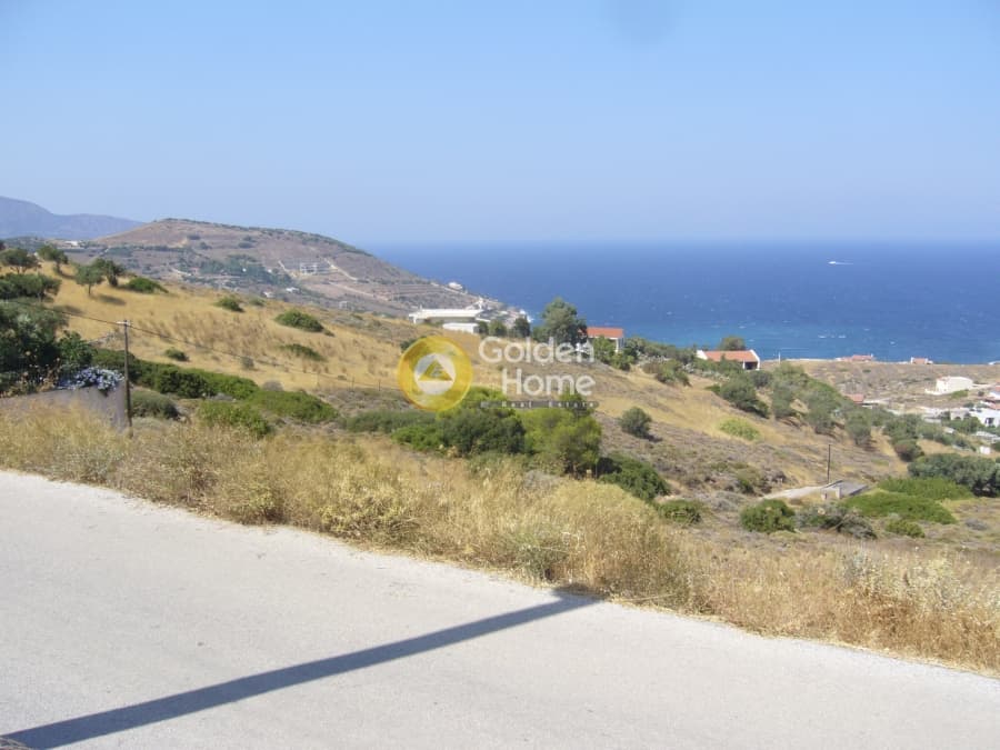 Parcel in Pefka, Keratea — Photo 1 of 15