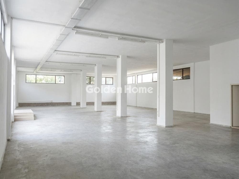 Warehouse in Agia Eirini Lykovrysis, Lykovrisi — Photo 1 of 9