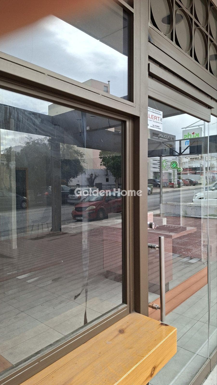 Retail Store in Nea Alexandria, Argyroupoli — Photo 1 of 13