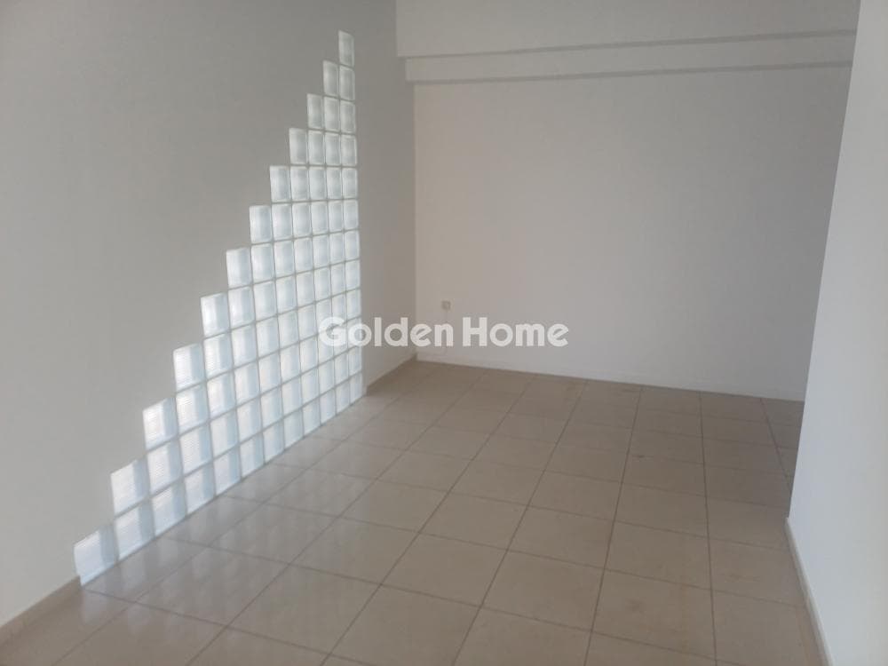 Office in Plateia Koliatsou, Patision - Acharnon — Photo 11 of 17
