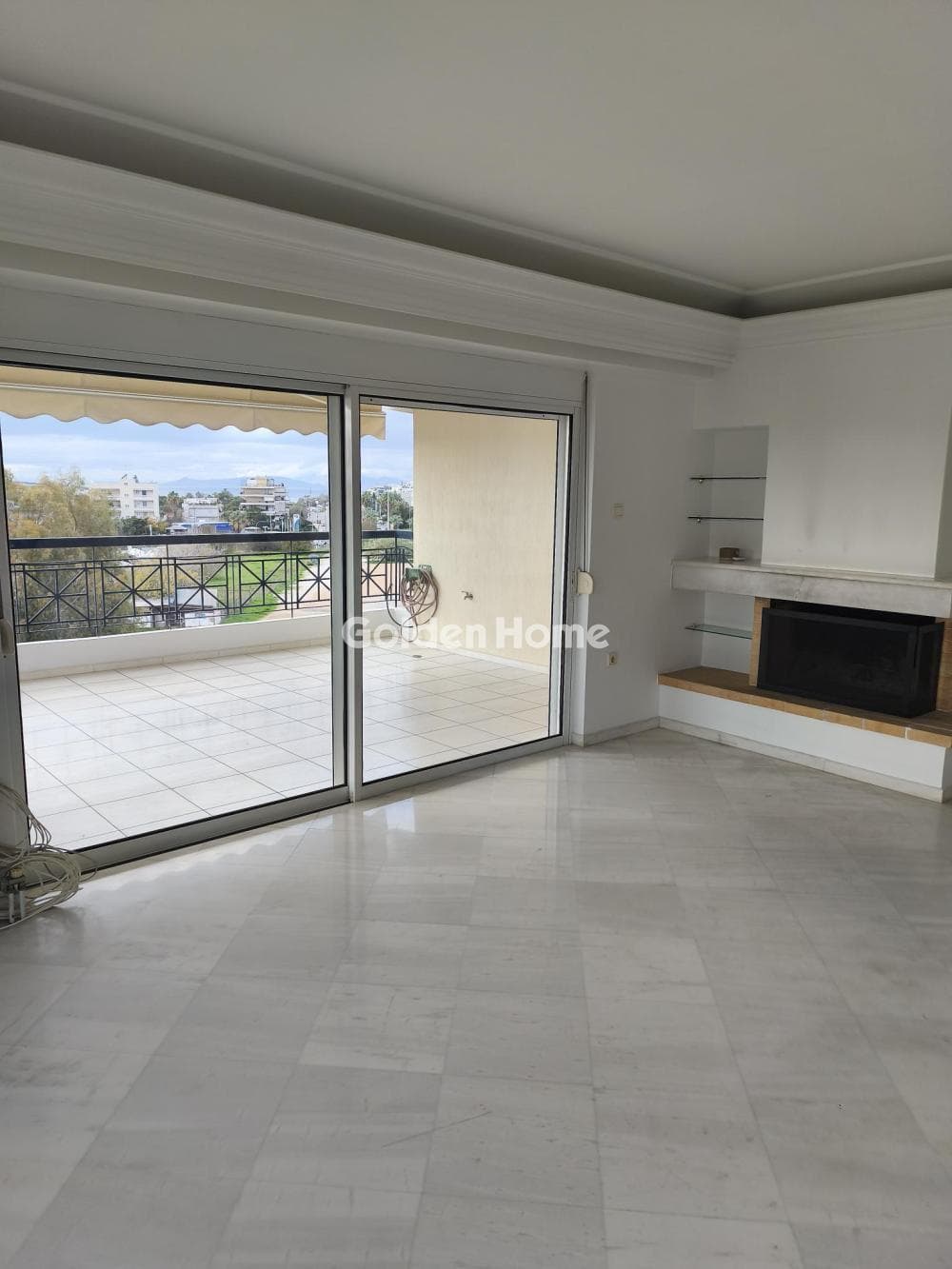 Apartment in Pigadakia, Vouliagmeni — Photo 2 of 18