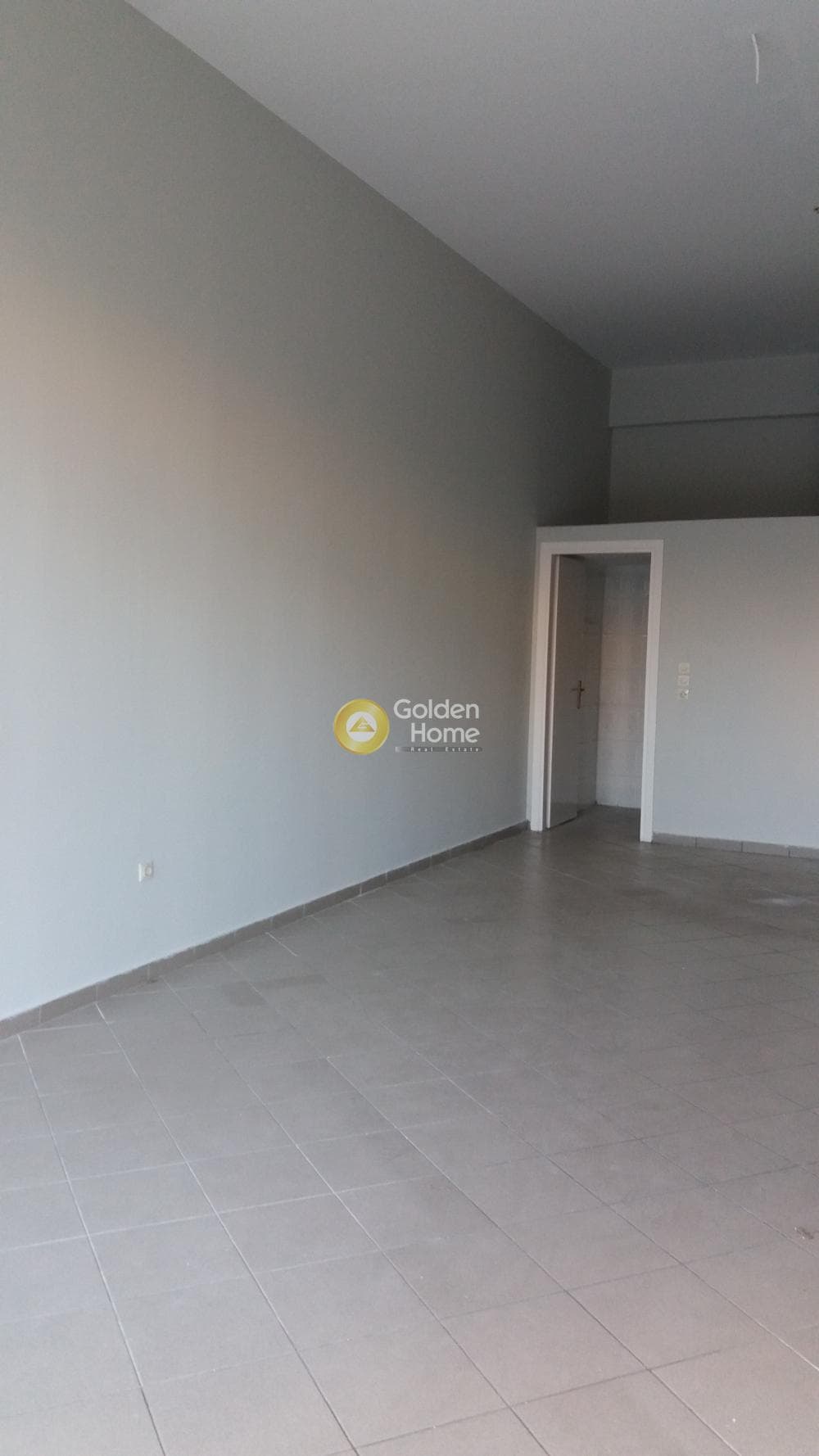 Retail Store in Agia Sofia, Patra — Photo 8 of 9