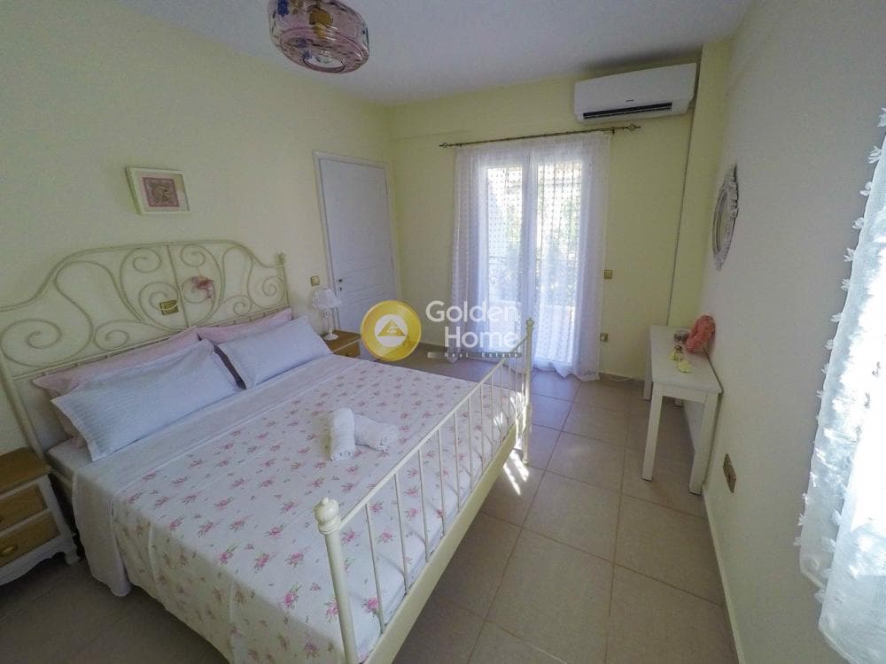 House in Center, Diakopto — Photo 10 of 29