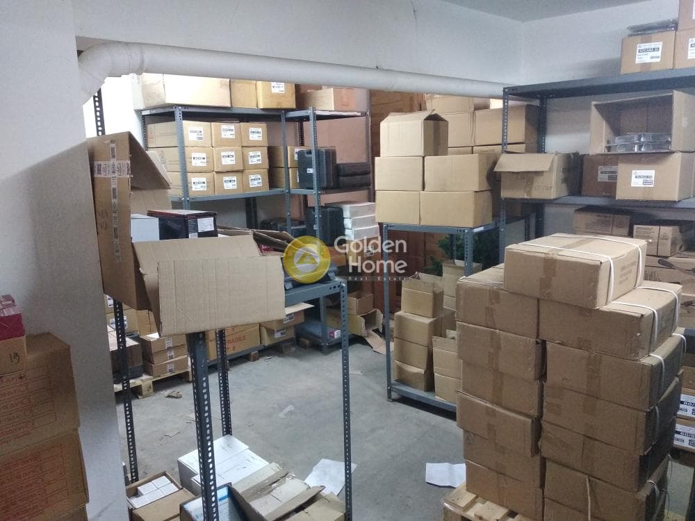 Retail Store in Ravenia, Attiki — Photo 14 of 33