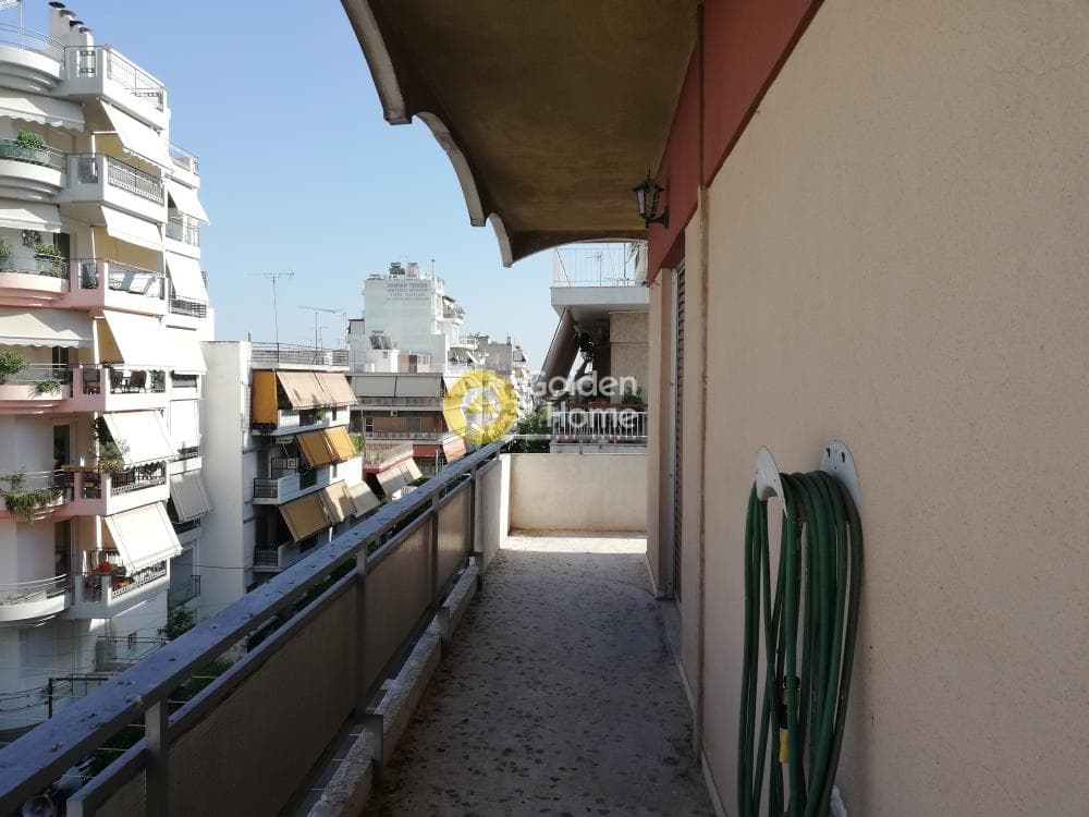 Apartment in Eleftherias square, Koridallos — Photo 1 of 12