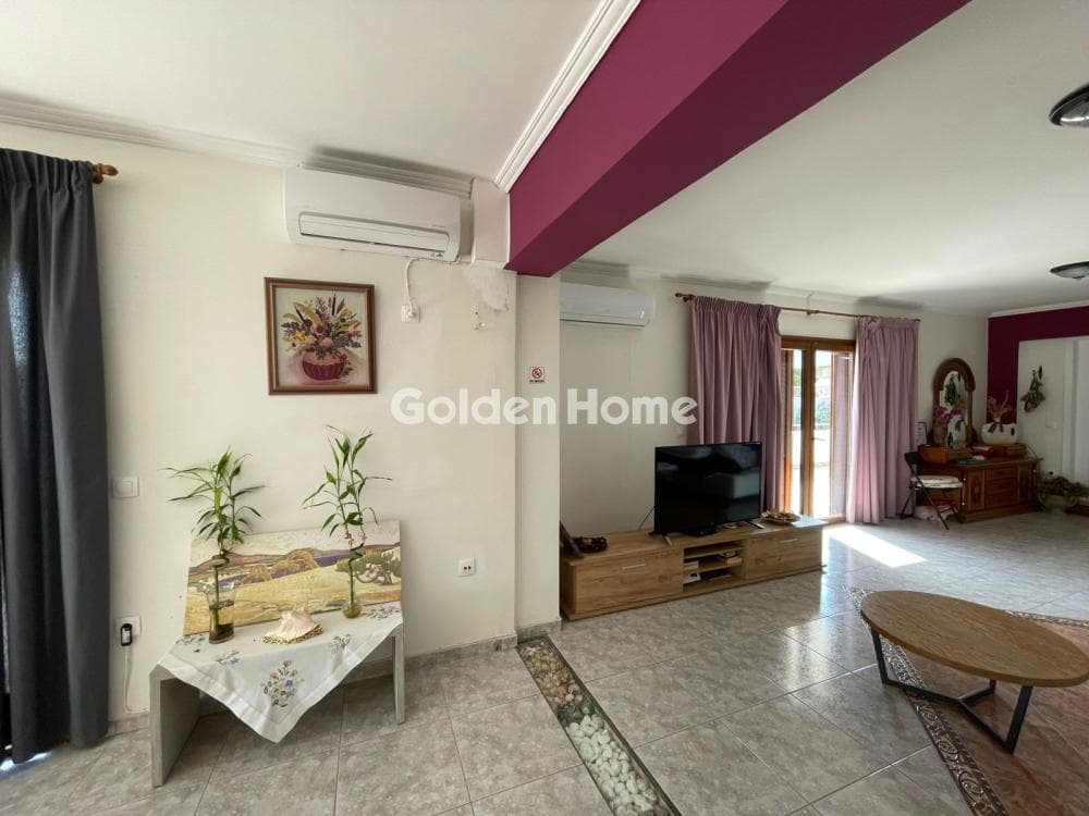 House in Galazia akti, Kalivia Thorikou — Photo 4 of 29