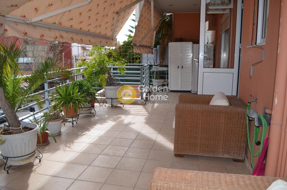 Apartment in Kaminia, Piraeus — Photo 1 of 14