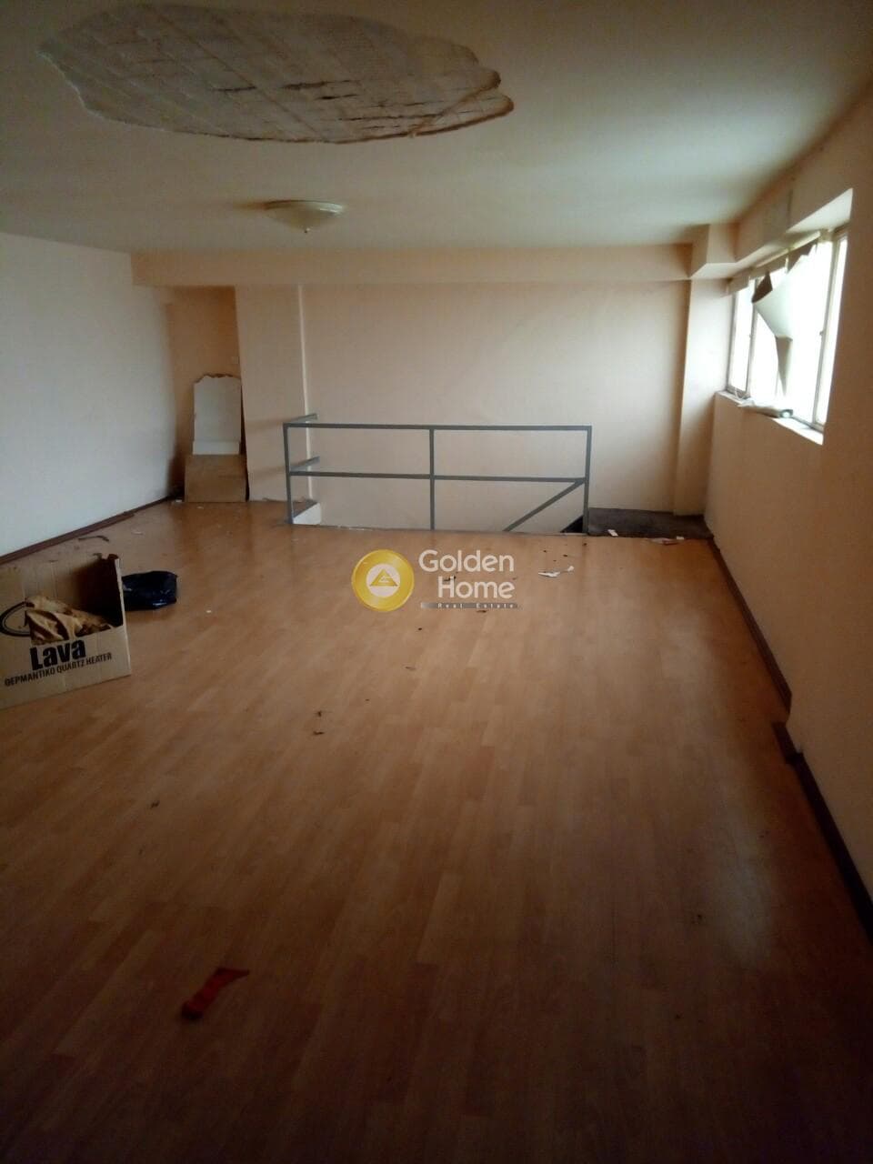 Retail Store in Thimarakia, Attiki — Photo 5 of 9