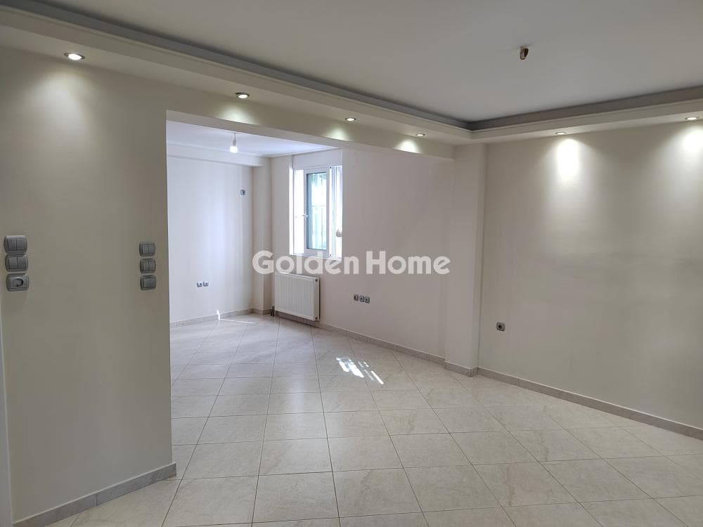 House in Center, Agios Stefanos — Photo 32 of 43