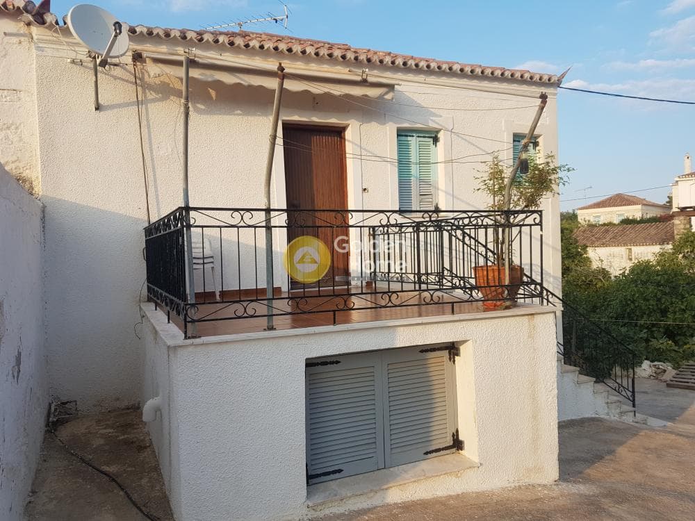 House in Kouzounos, Spetses — Photo 16 of 18