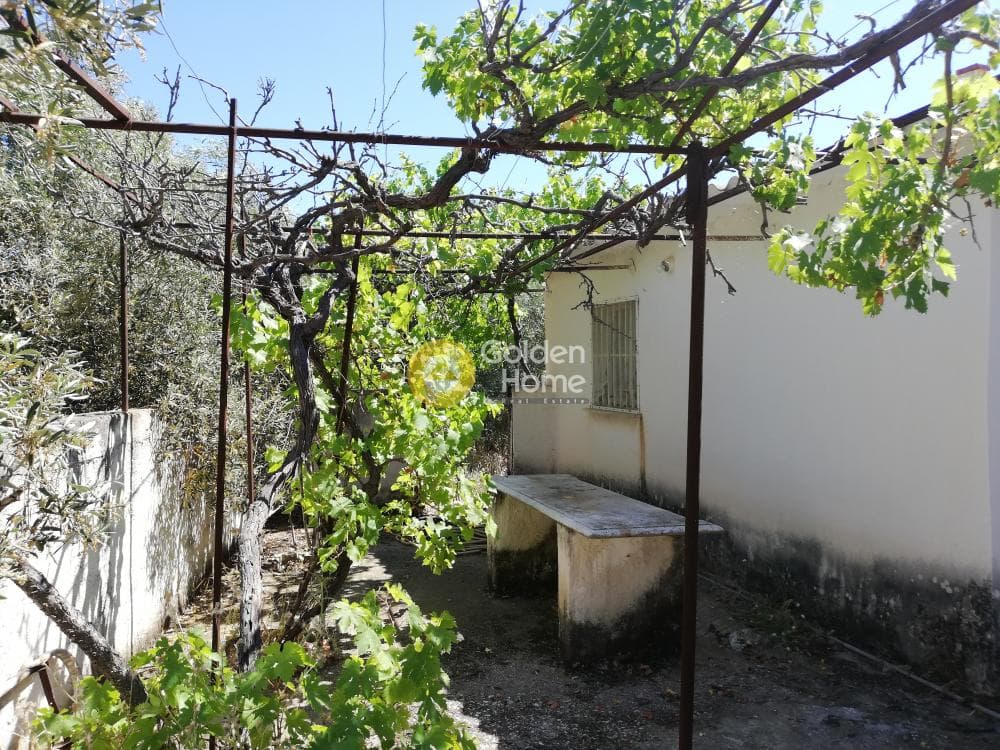 Μονοκατοικία στην Μανούτσο, Κερατέα — Φωτογραφία 1 από 17