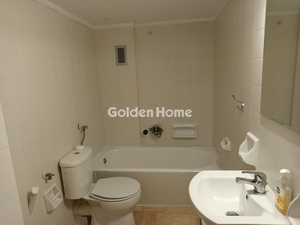 Apartment in Exarcheia, Exarchia - Neapoli — Photo 10 of 11