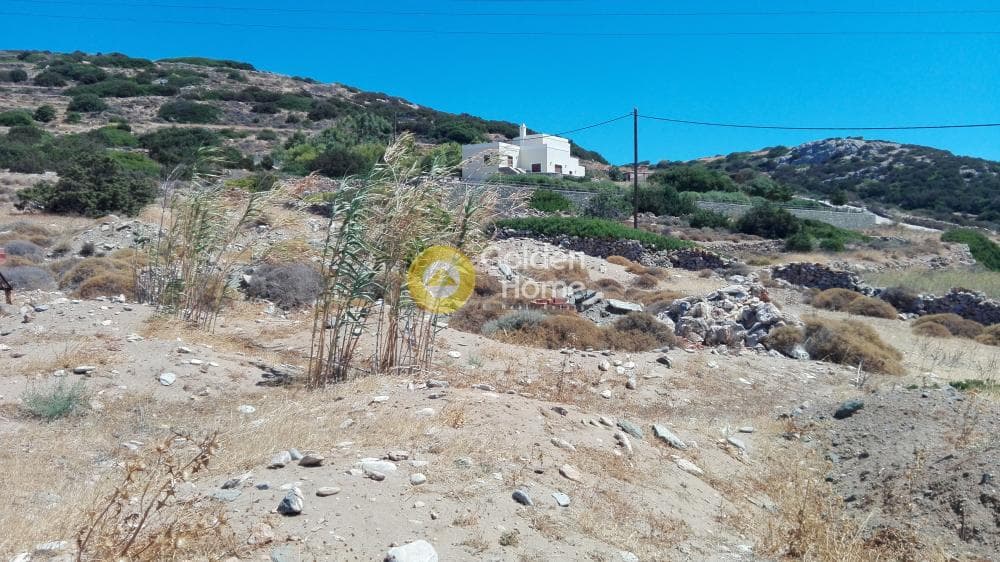 Parcel in Center, Syros — Photo 9 of 14