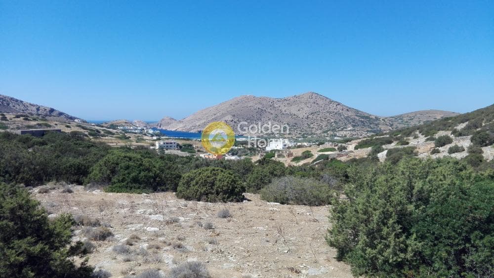 Parcel in Center, Syros — Photo 10 of 14