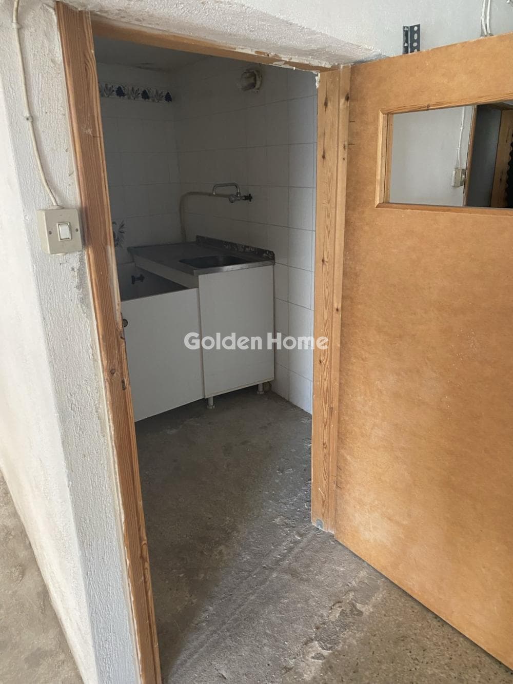 Retail Store in Ano Lofos, Peristeri — Photo 7 of 7