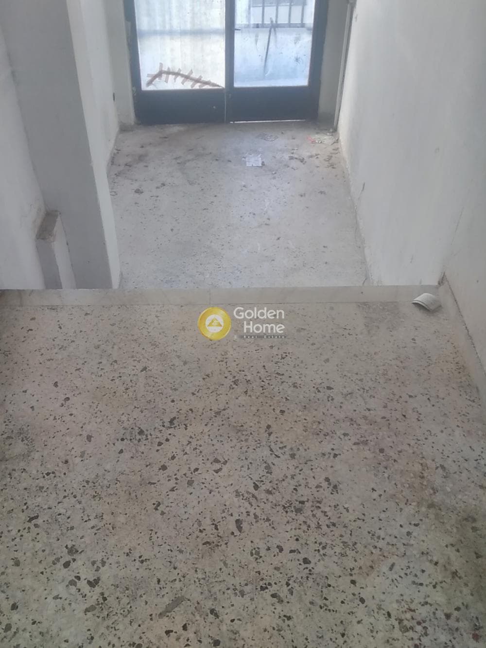 Retail Store in Platia Kipselis, Kipseli — Photo 1 of 4