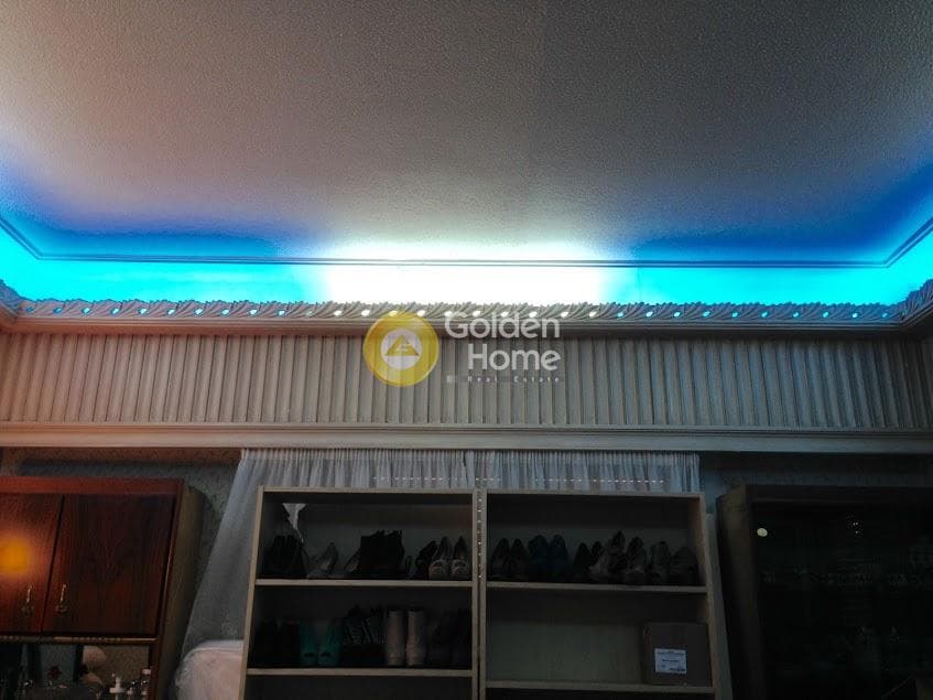 Retail Store in Kokkinovrachos, Keratsini — Photo 12 of 15