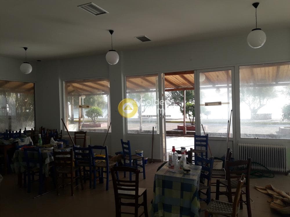 Κατάστημα στην Βασιλικό, Ληλάντιο — Φωτογραφία 1 από 7