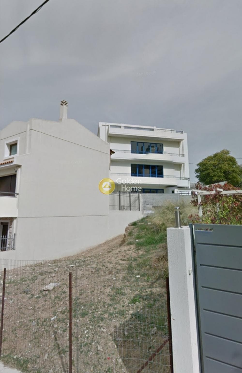 Οικόπεδο στην Καναπίτσα, Μεταμόρφωση